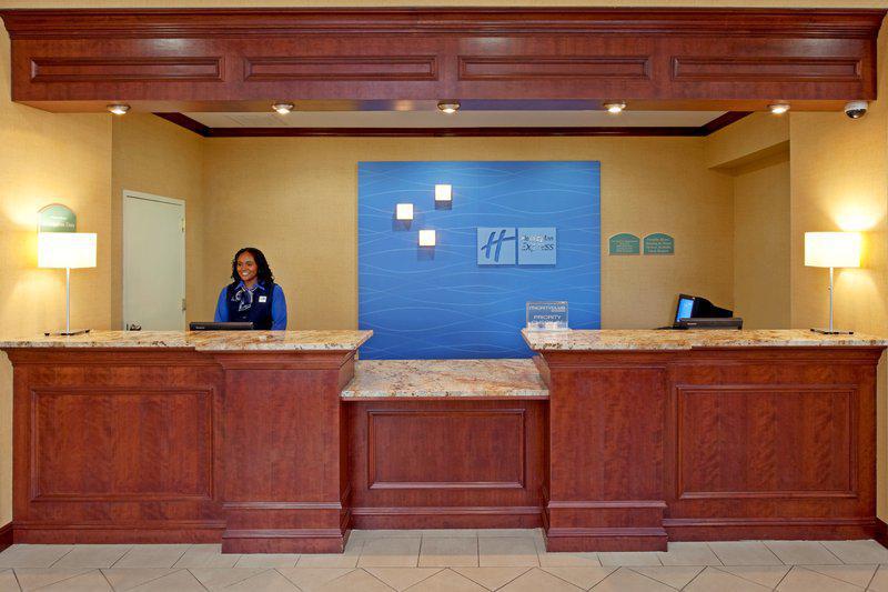 Express Laguardia Airport, An Ihg Nova York