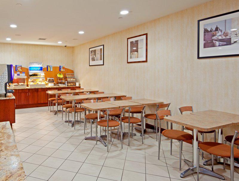 Hotel Express Laguardia Airport, An Ihg Nova York
