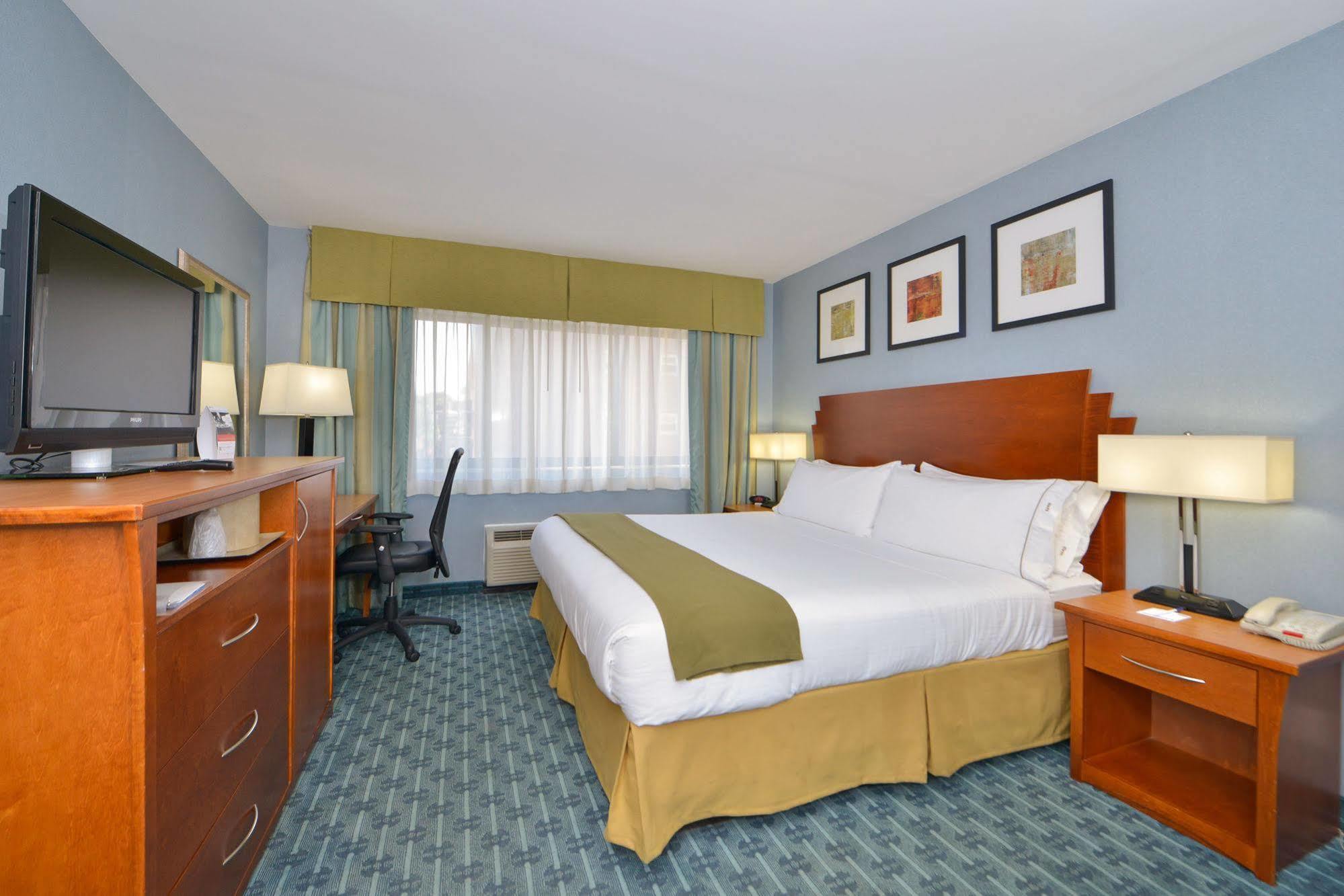 Express Laguardia Airport, An Ihg Nova York